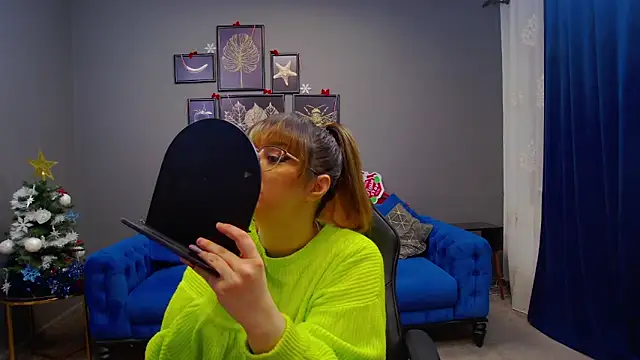 Snapshot of Katewalker_ chatting on 21, 12, 2024 Katewalker online show from 21, 12, 2024