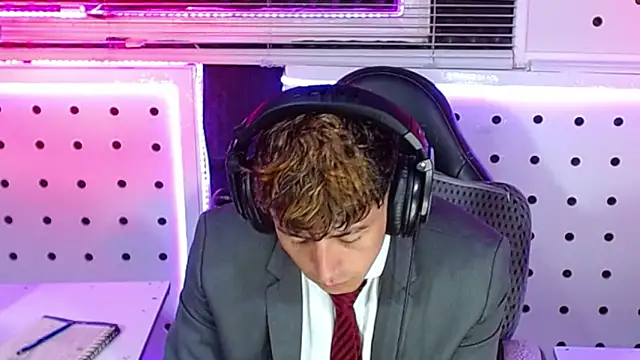 Darko0717 online show from 24, 9, 2025