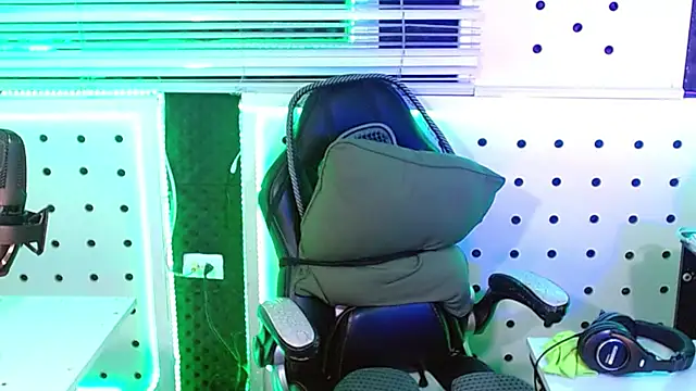 Darko0717 online show from 24, 11, 2025