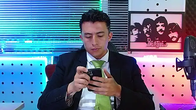 Snapshot of Darko0717 chatting on 15, 6, 2026 Darko0717 online show from 15, 6, 2026