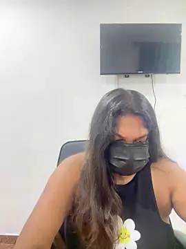 Snapshot of Black_Beauty997 chatting on 8, 9, 2025 Black Beauty997 online show from 8, 9, 2025