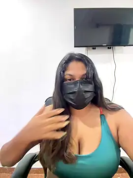 Snapshot of Black_Beauty997 chatting on 12, 9, 2025 Black Beauty997 online show from 12, 9, 2025