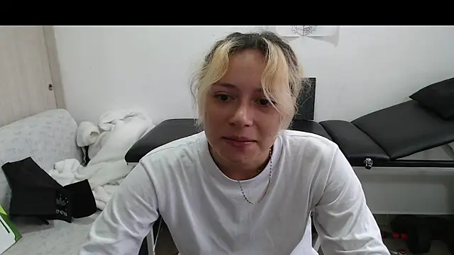 MommyMiaWs online show from 22, 3, 2025