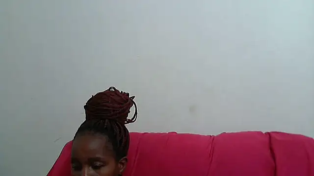 sluttylaura21 online show from 19, 2, 2025