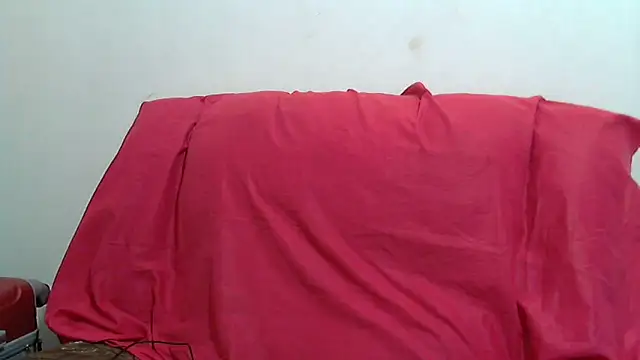 sluttylaura21 online show from 26, 2, 2025