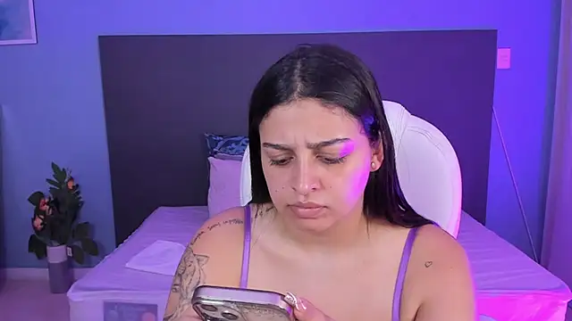 Snapshot of kylie_reyes chatting on 7, 1, 2025 kylie reyes online show from 7, 1, 2025