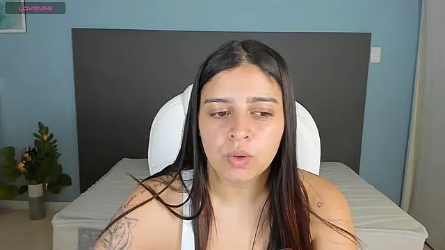 Snapshot of kylie_reyes chatting on 14, 1, 2025 kylie reyes online show from 14, 1, 2025