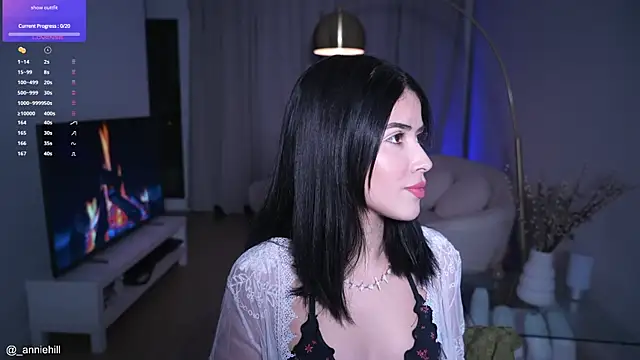 anniehillofficial online show from 16, 9, 2025