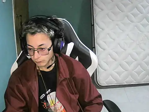 Snapshot of Jughead_16 chatting on 29, 9, 2025 Jughead 16 online show from 29, 9, 2025