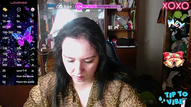 Snapshot of LeonaHarrison chatting on 12, 12, 2024 LeonaHarrison online show from 12, 12, 2024