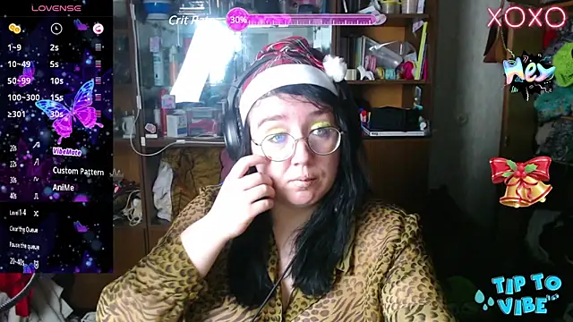 Snapshot of LeonaHarrison chatting on 22, 12, 2024 LeonaHarrison online show from 22, 12, 2024