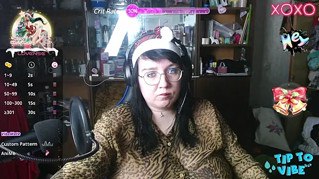 Snapshot of LeonaHarrison chatting on 24, 12, 2024 LeonaHarrison online show from 24, 12, 2024