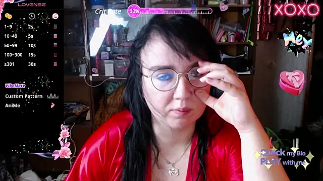 Snapshot of LeonaHarrison chatting on 8, 3, 2025 LeonaHarrison online show from 8, 3, 2025