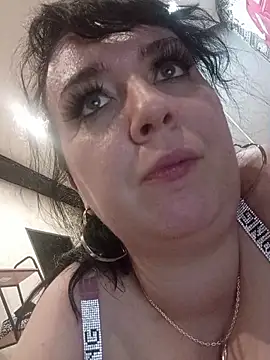 Snapshot of LeonaHarrison chatting on 19, 10, 2025 LeonaHarrison online show from 19, 10, 2025