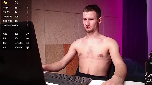 Snapshot of Farmer_James chatting on 1, 1, 2025 Farmer James online show from 1, 1, 2025