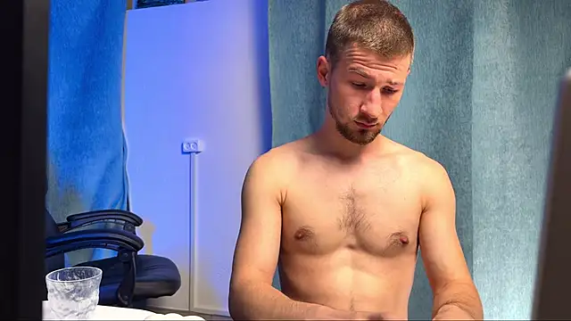 Snapshot of Farmer_James chatting on 1, 10, 2025 Farmer James online show from 1, 10, 2025