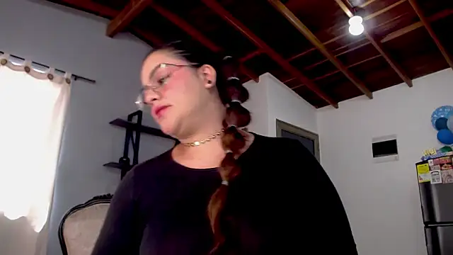 Snapshot of maela1 chatting on 12, 10, 2025 maela1 online show from 12, 10, 2025