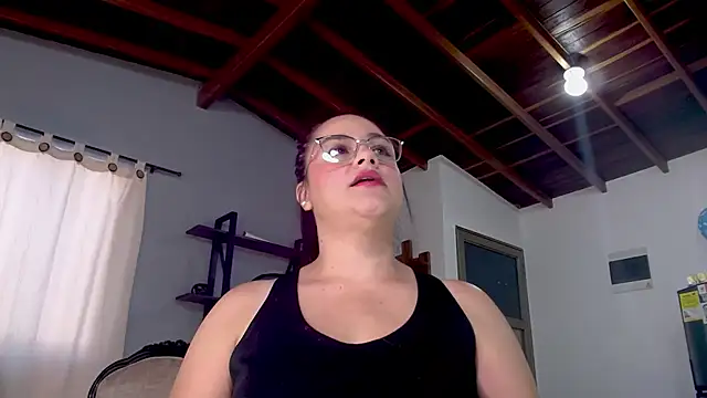 Snapshot of maela1 chatting on 17, 11, 2025 maela1 online show from 17, 11, 2025