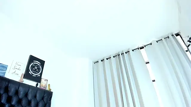 JohanyLatino online show from 1, 3, 2025