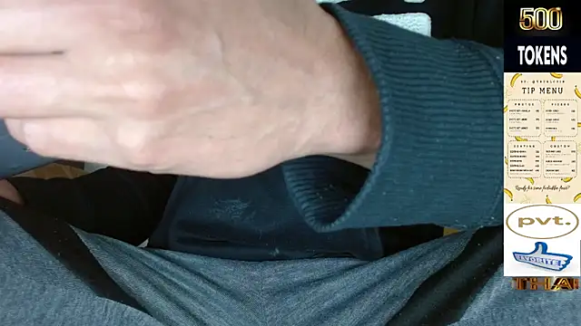 Snapshot of JohanyLatino chatting on 4, 6, 2026 JohanyLatino online show from 4, 6, 2026