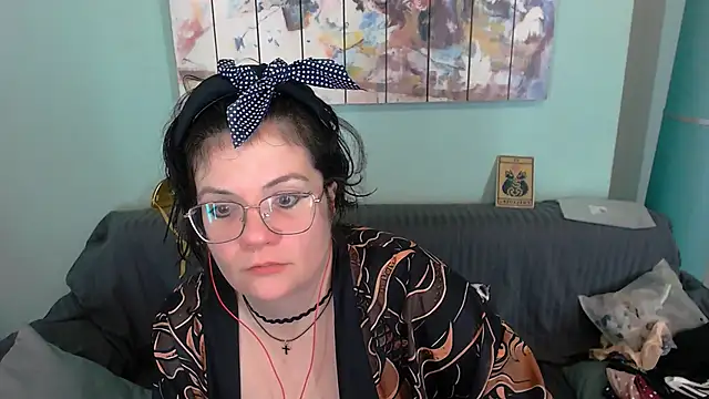 EverlyRays online show from 2, 10, 2025