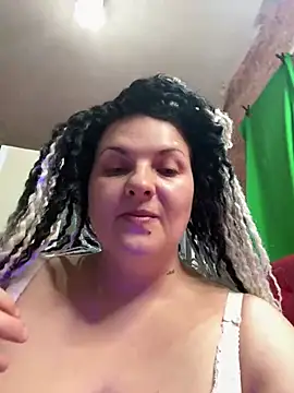 Snapshot of Taisia_W chatting on 14, 2, 2025 Taisia W online show from 14, 2, 2025