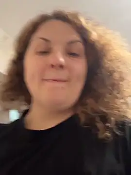 Snapshot of Taisia_W chatting on 17, 11, 2025 Taisia W online show from 17, 11, 2025