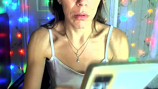 Snapshot of Ladywinter chatting on 20, 10, 2025 Ladywinter online show from 20, 10, 2025