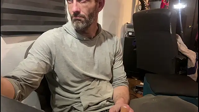 Snapshot of leanjamesdean chatting on 9, 12, 2024 leanjamesdean online show from 9, 12, 2024