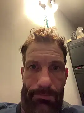 Snapshot of leanjamesdean chatting on 8, 11, 2025 leanjamesdean online show from 8, 11, 2025