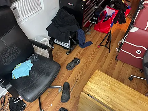 leanjamesdean online show from 23, 3, 2026