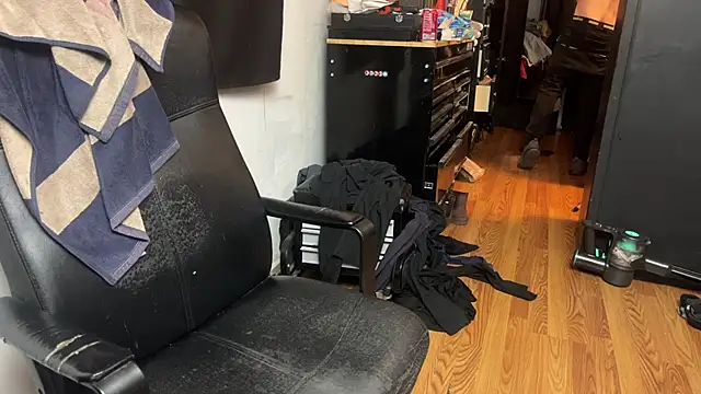 leanjamesdean online show from 5, 4, 2026