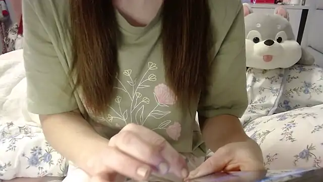 Snapshot of Viktoriiya_bald chatting on 24, 2, 2025 Viktoriiya bald online show from 24, 2, 2025