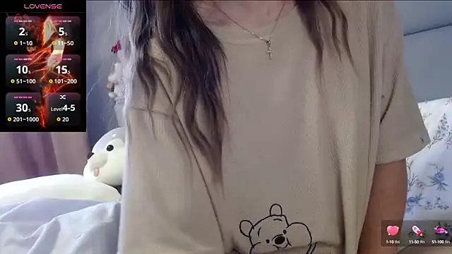 Snapshot of Viktoriiya_bald chatting on 9, 9, 2025 Viktoriiya bald online show from 9, 9, 2025