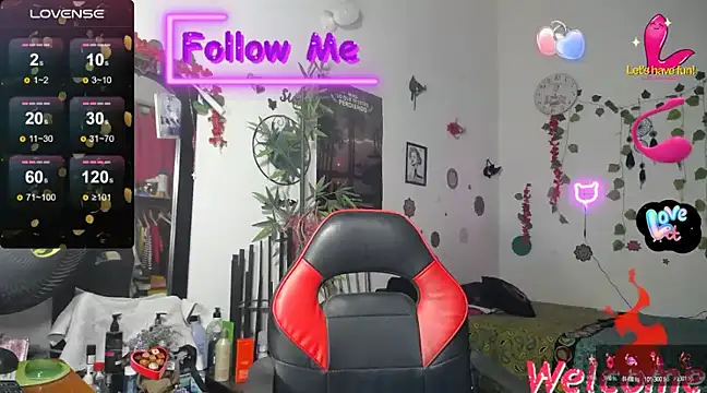 Snapshot of YourWhoreXX chatting on 22, 2, 2025 YourWhoreXX online show from 22, 2, 2025