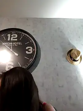 LEAsquirt91 online show from 1, 12, 2024