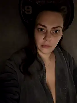 LEAsquirt91 online show from 13, 2, 2025