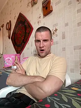 ETHAN MOORE online show from 15, 7, 2026