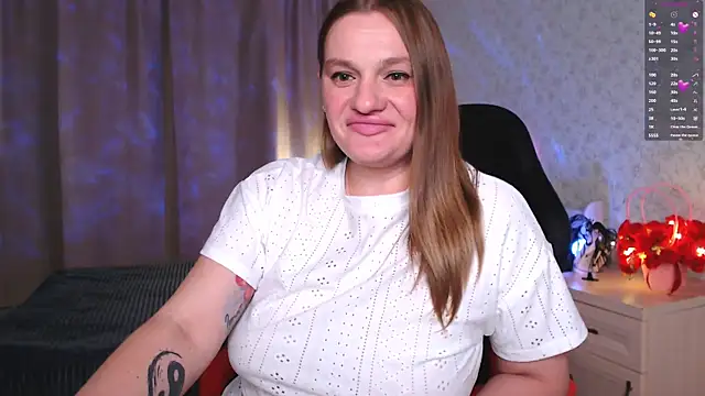 Snapshot of EndlessLustX chatting on 4, 5, 2026 EndlessLustX online show from 4, 5, 2026