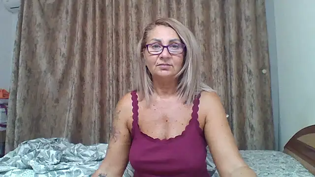 Snapshot of PussyEvely chatting on 9, 7, 2026 PussyEvely online show from 9, 7, 2026