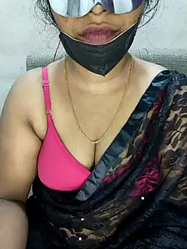 Snapshot of Malluivaniya chatting on 2, 12, 2024 Malluivaniya online show from 2, 12, 2024