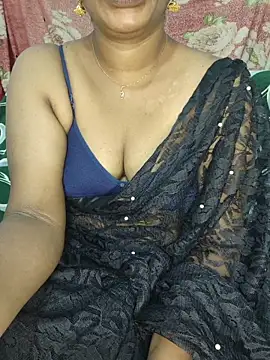 Snapshot of Malluivaniya chatting on 26, 10, 2025 Malluivaniya online show from 26, 10, 2025