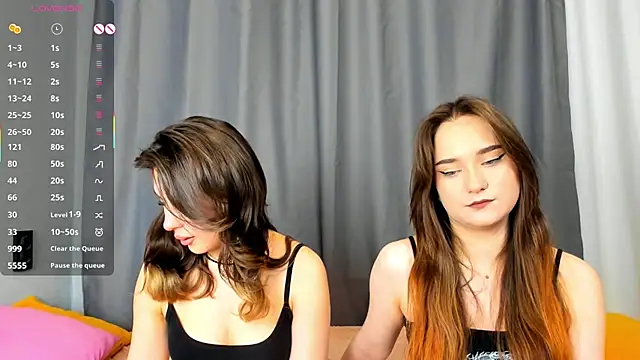 Snapshot of AnnaTeona chatting on 2, 2, 2025 AnnaTeona online show from 2, 2, 2025
