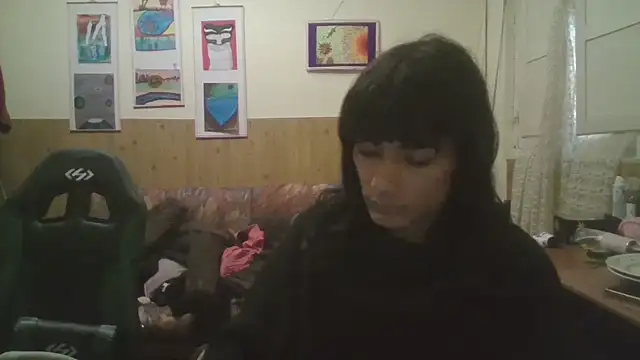 Snapshot of calliemaggotbone chatting on 4, 11, 2025 calliemaggotbone online show from 4, 11, 2025