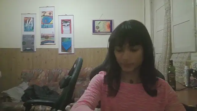 Snapshot of calliemaggotbone chatting on 12, 11, 2025 calliemaggotbone online show from 12, 11, 2025