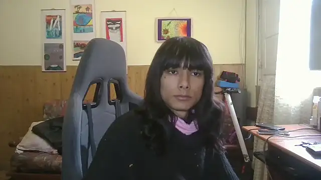 Snapshot of calliemaggotbone chatting on 22, 11, 2025 calliemaggotbone online show from 22, 11, 2025