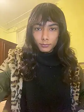 Snapshot of calliemaggotbone chatting on 16, 12, 2025 calliemaggotbone online show from 16, 12, 2025