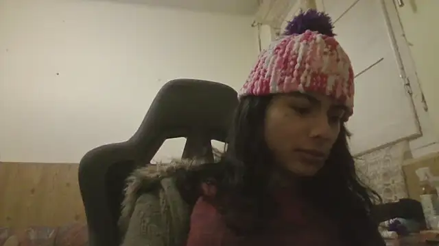 Snapshot of calliemaggotbone chatting on 6, 1, 2026 calliemaggotbone online show from 6, 1, 2026