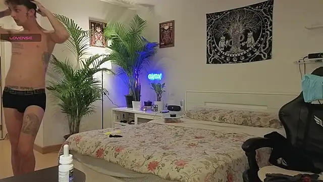 Snapshot of Tima_Lexikov_ chatting on 8, 10, 2025 Tima Lexikov online show from 8, 10, 2025