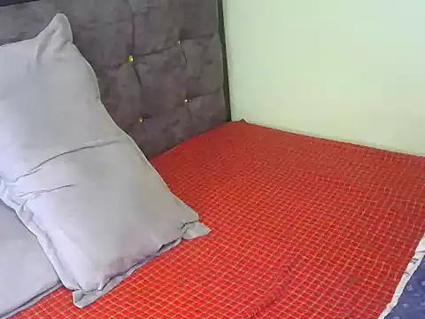 TerryAssqueen254 online show from 26, 2, 2025